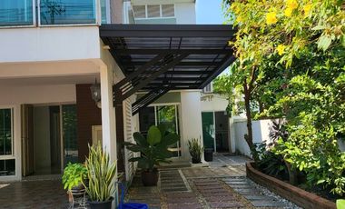 Haus zur Miete mit 3 Zimmer in Lat Krabang, Bangkok
