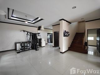 À louer 4 chambres maison à Watthana, Bangkok