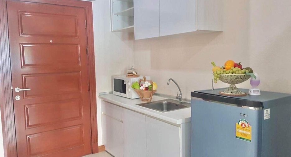 À louer studio condo à Huai Khwang, Bangkok
