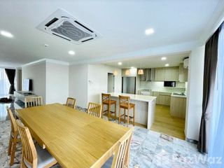 For rent 3 bedrooms apartment in Watthana, Bangkok