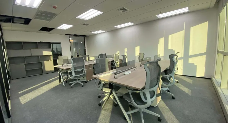 For rent 3 bedrooms office in Huai Khwang, Bangkok