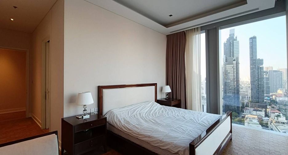For rent 3 bedrooms condo in Sathon, Bangkok