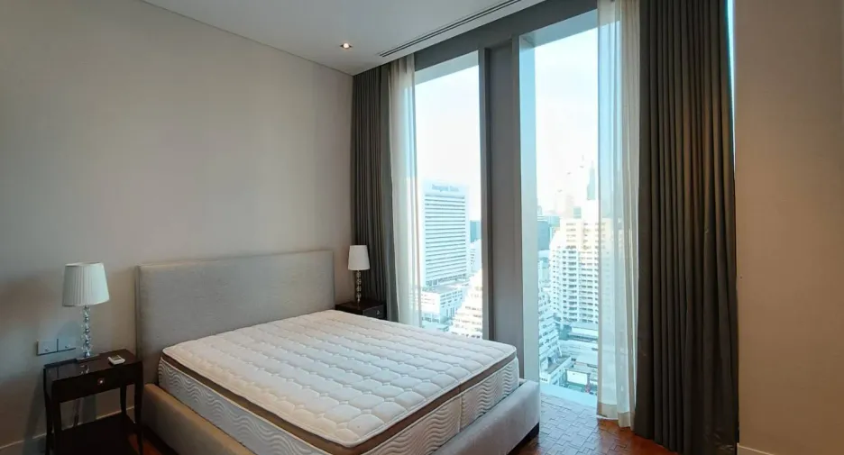 For rent 3 ベッドルーム condo in Sathon, Bangkok