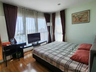 Wohnung zur Miete mit 2 Zimmer in Huai Khwang, Bangkok