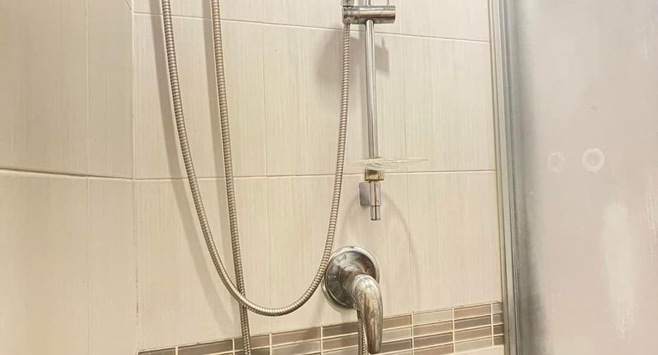 For rent 1 bed condo in Huai Khwang, Bangkok