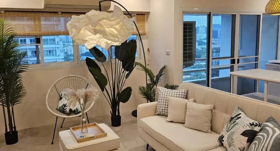 For rent 2 bedrooms condo in Watthana, Bangkok
