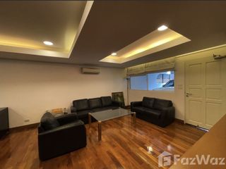 Reihenhaus zur Miete mit 4 Zimmer in Watthana, Bangkok