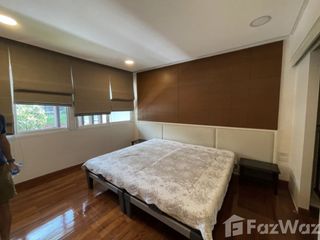 Reihenhaus zur Miete mit 4 Zimmer in Watthana, Bangkok