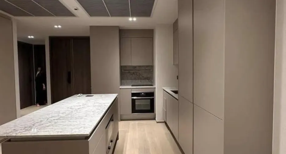 For rent 2 bedrooms condo in Pathum Wan, Bangkok