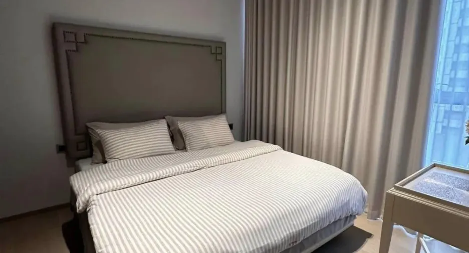 For rent 2 bedrooms condo in Pathum Wan, Bangkok