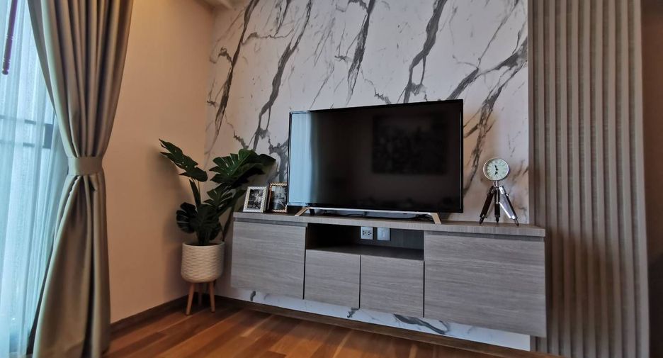 For rent 2 bedrooms condo in Watthana, Bangkok