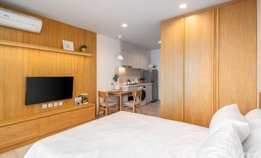 For rent studio condo in Pathum Wan, Bangkok