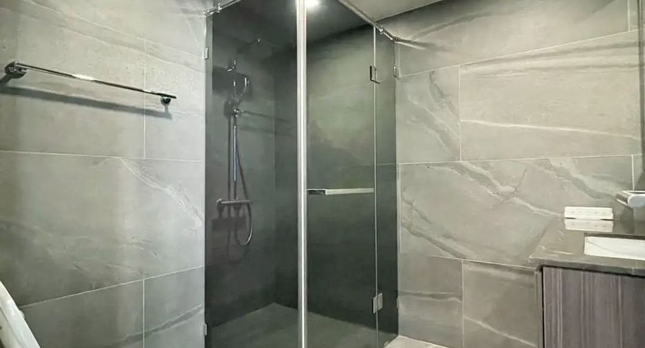 For rent 1 bed condo in Ratchathewi, Bangkok