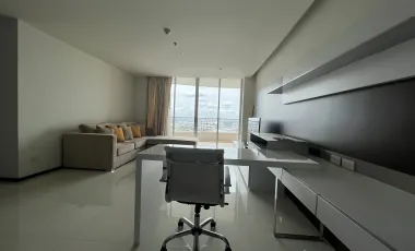 For rent 2 bedrooms condo in Sathon, Bangkok