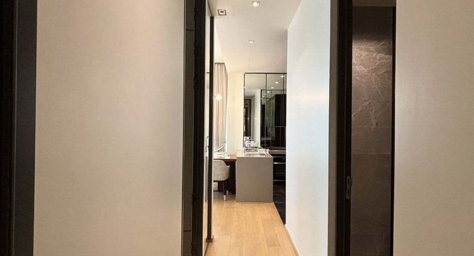 For rent 2 bedrooms condo in Pathum Wan, Bangkok