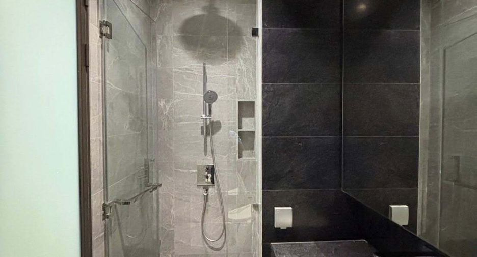 For rent 2 bedrooms condo in Pathum Wan, Bangkok