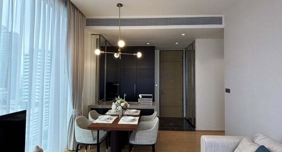 For rent 2 bedrooms condo in Pathum Wan, Bangkok