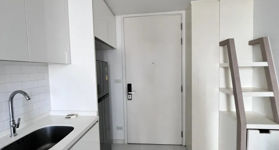 For rent 1 bed condo in Sathon, Bangkok