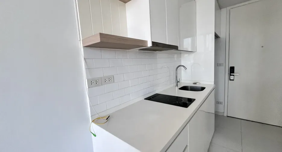 For rent 1 bed condo in Sathon, Bangkok