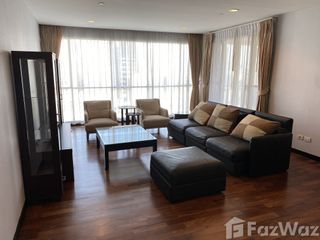 Condo en alquiler de 3 habitaciones en Khlong Toei, Bangkok