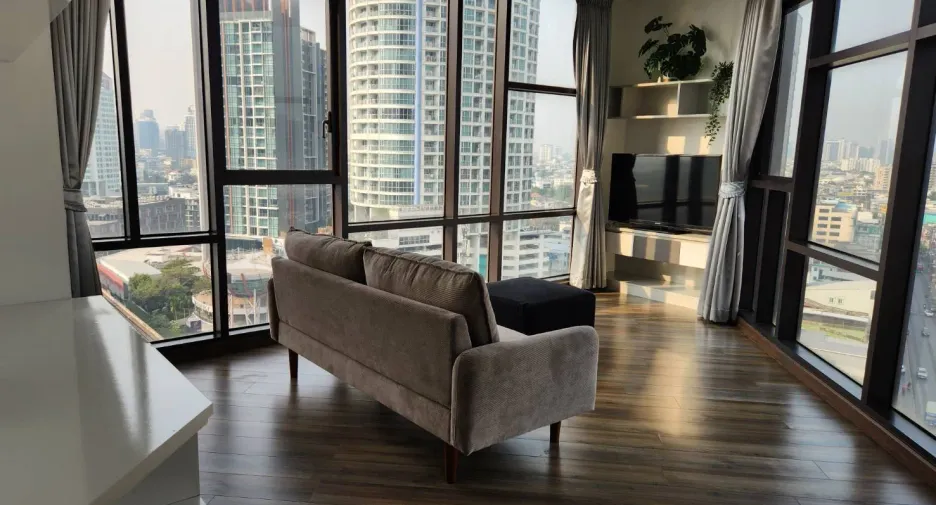 For rent 1 bed condo in Khlong Toei, Bangkok