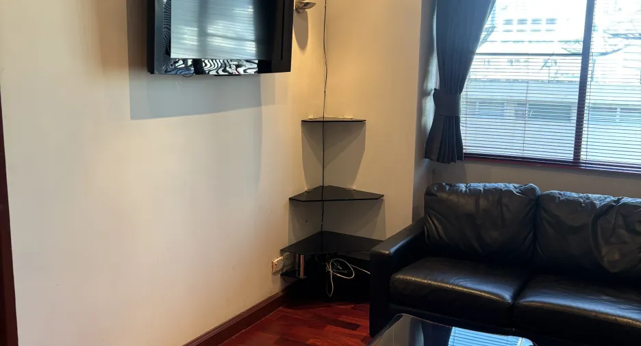 For rent 2 bedrooms condo in Sathon, Bangkok