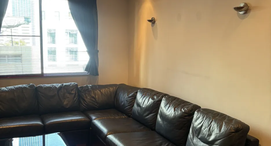 For rent 2 bedrooms condo in Sathon, Bangkok