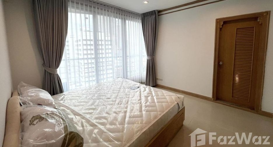 For rent 2 bedrooms condo in Sathon, Bangkok