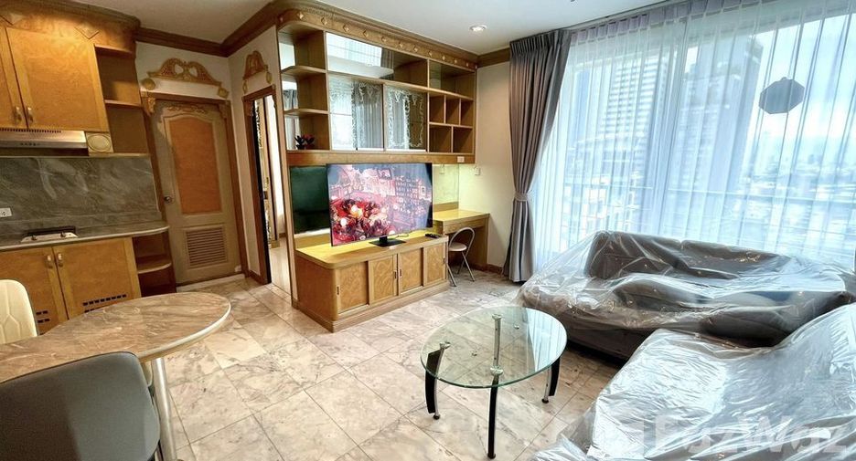 For rent 2 bedrooms condo in Sathon, Bangkok