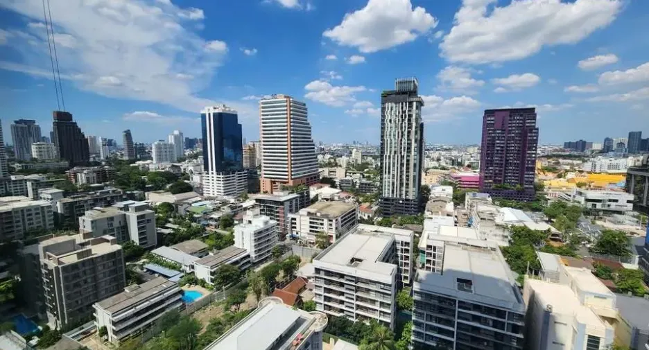 Condo en alquiler de 1 habitaciones en Khlong Toei, Bangkok