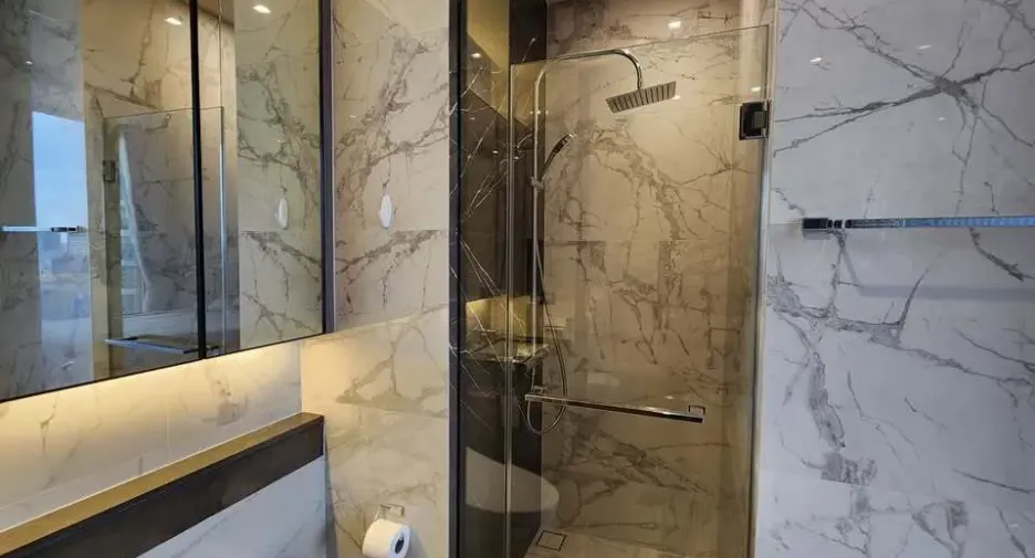 Condo en alquiler de 1 habitaciones en Khlong Toei, Bangkok