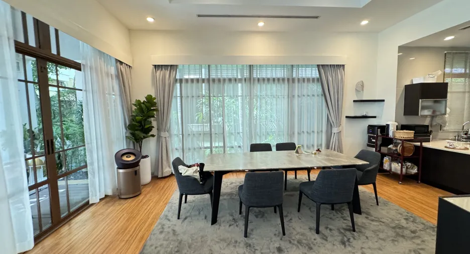 For rent 4 ベッドルーム house in Watthana, Bangkok