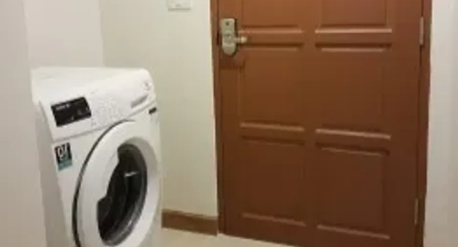 Wohnung zur Miete mit 2 Zimmer in Huai Khwang, Bangkok