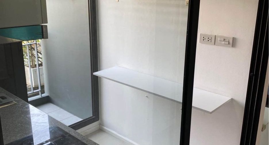 For rent 2 bedrooms condo in Mueang Samut Prakan, Samut Prakan