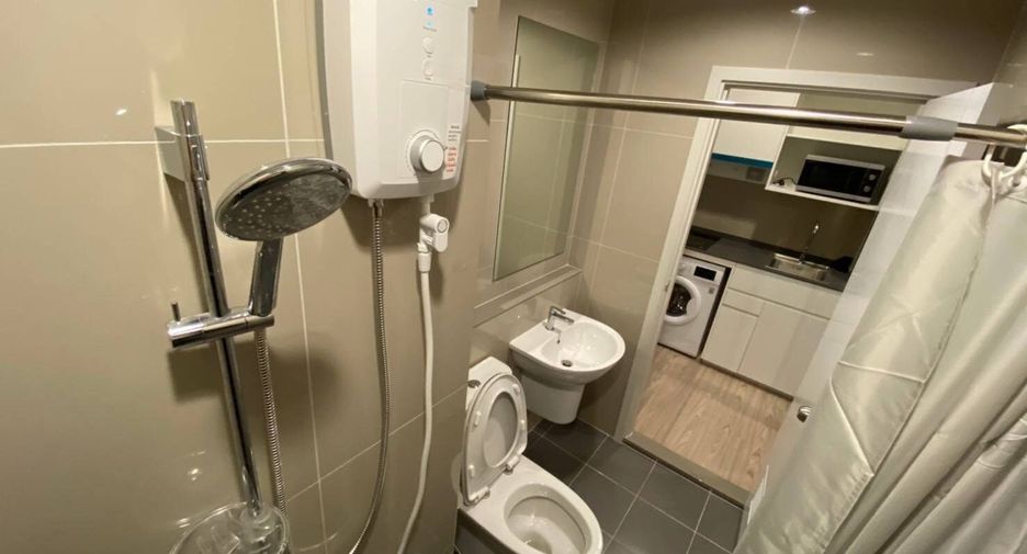 For rent スタジオ condo in Bang Kapi, Bangkok