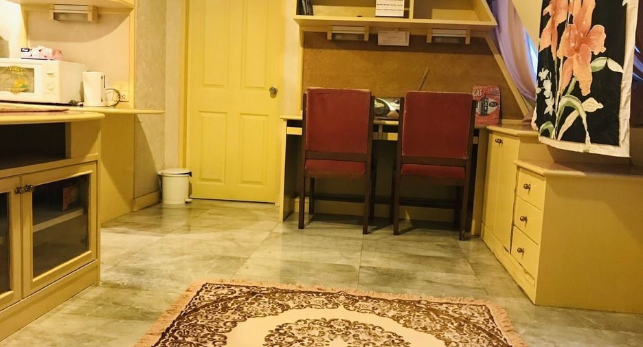 For rent 1 bed condo in Yan Nawa, Bangkok