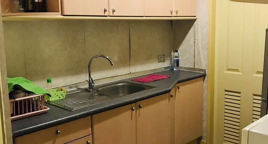 For rent 1 bed condo in Yan Nawa, Bangkok