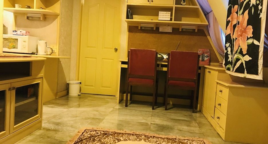 For rent 1 bed condo in Yan Nawa, Bangkok