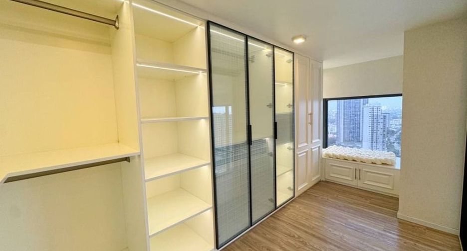 Condo en alquiler de 2 habitaciones en Khlong Toei, Bangkok