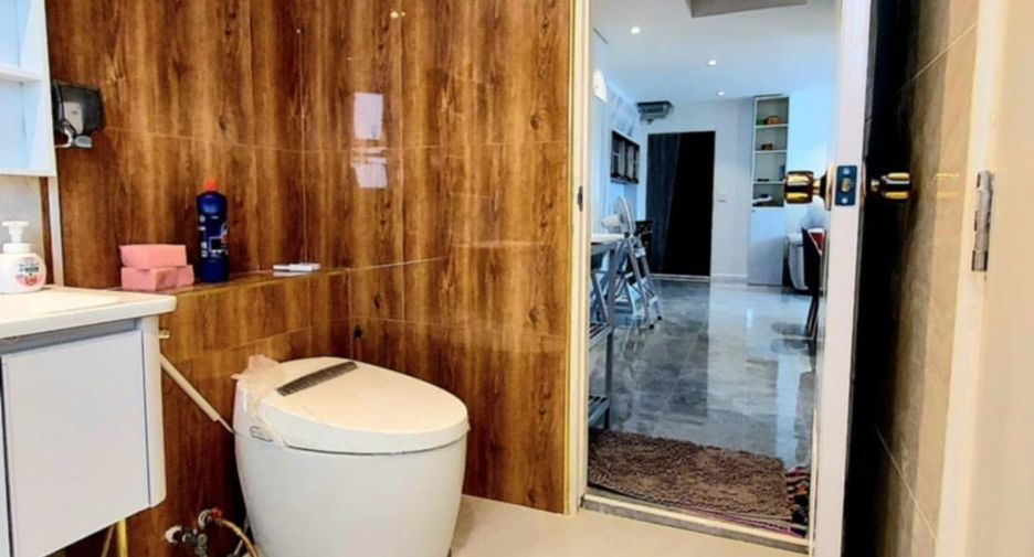 For rent 2 bedrooms condo in Suan Luang, Bangkok