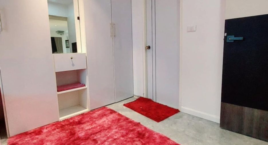 For rent 2 bedrooms condo in Suan Luang, Bangkok