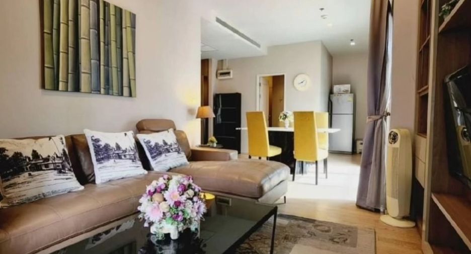 For rent 2 bedrooms condo in Khlong Toei, Bangkok
