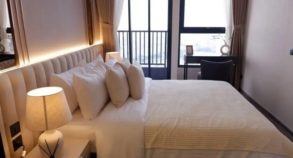 Condo en alquiler de 2 habitaciones en Bang Rak, Bangkok