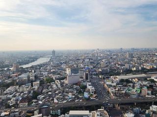 For rent 2 ベッドルーム condo in Bang Rak, Bangkok