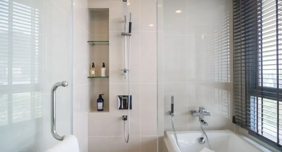 For rent 2 bedrooms condo in Bang Na, Bangkok