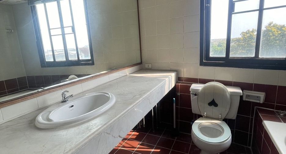 For rent 2 bedrooms condo in Bang Phli, Samut Prakan