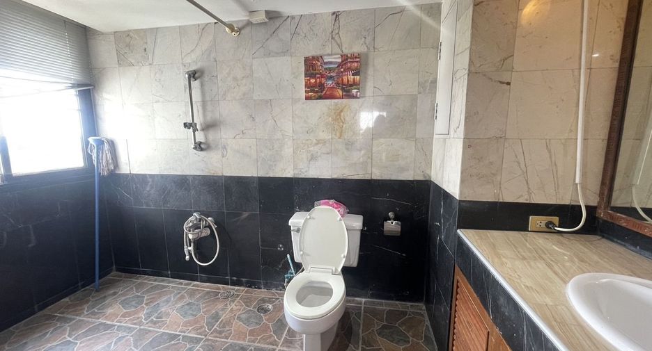 For rent 2 bedrooms condo in Bang Phli, Samut Prakan