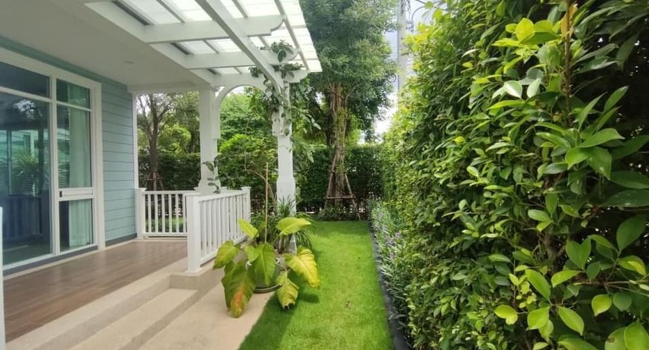 For rent 4 bedrooms house in Khlong Sam Wa, Bangkok