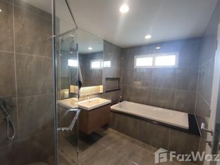 出租 4 卧室 独立屋 在 Khlong Sam Wa, 曼谷