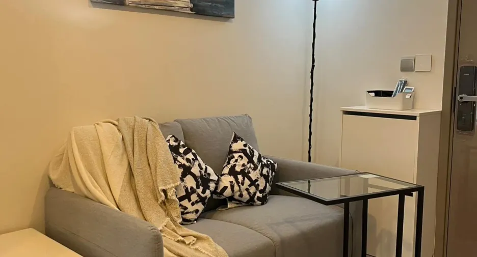 For rent studio condo in Huai Khwang, Bangkok